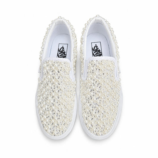 Vans “CLASSIC SLIP-ON” ALL WHITE PEARL by THEFINALCURE.